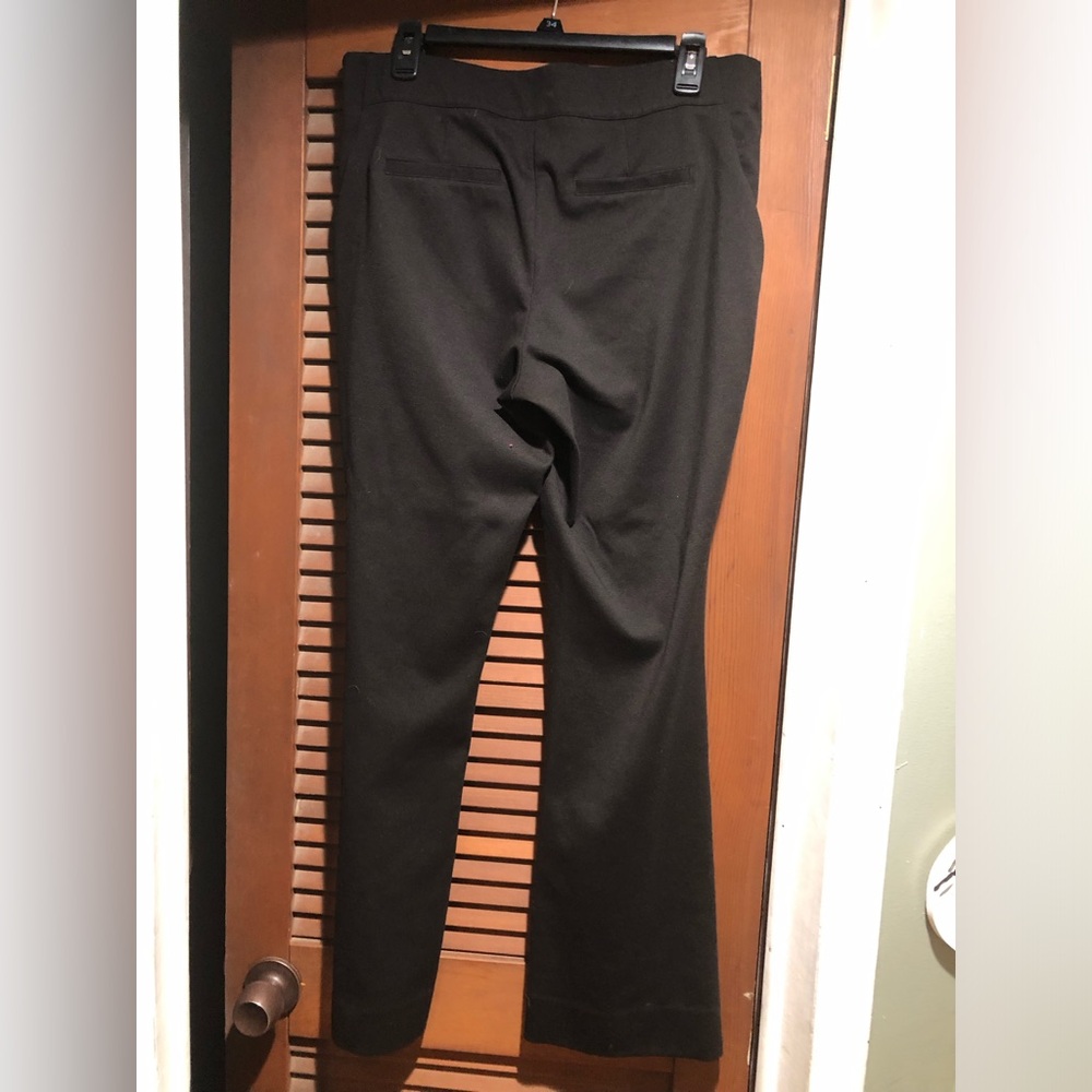 Simply Vera Wang bootcut slacks in black. Size large